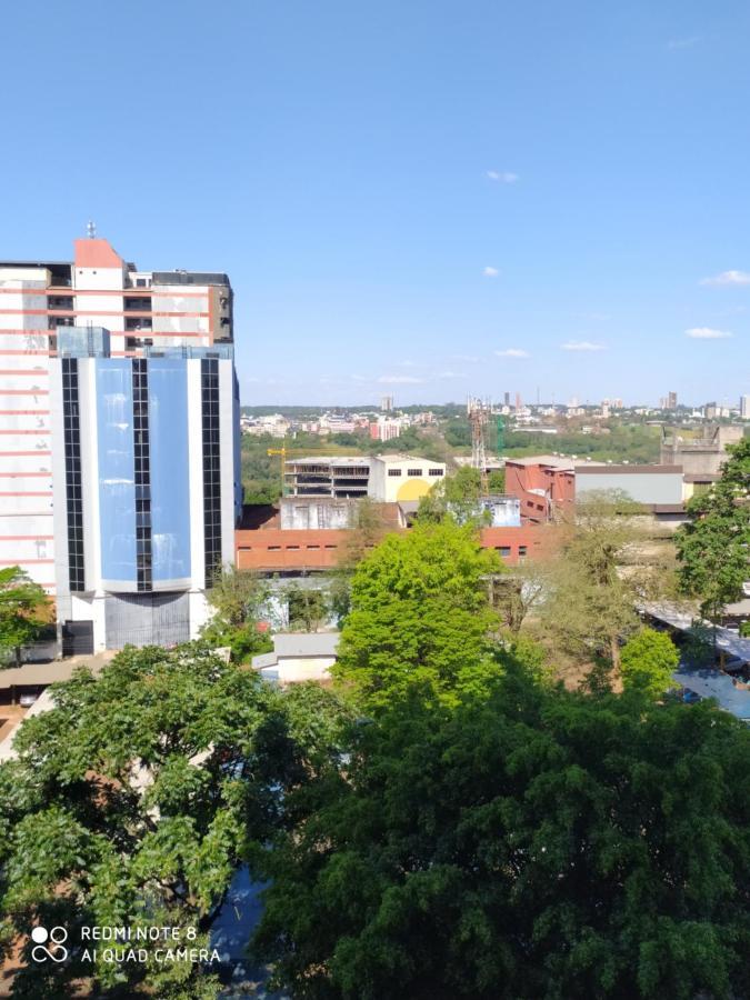 Moderno Y Amplio Apartamento Con Vista Fantastica En Pleno Centro Ciudad del Este Luaran gambar